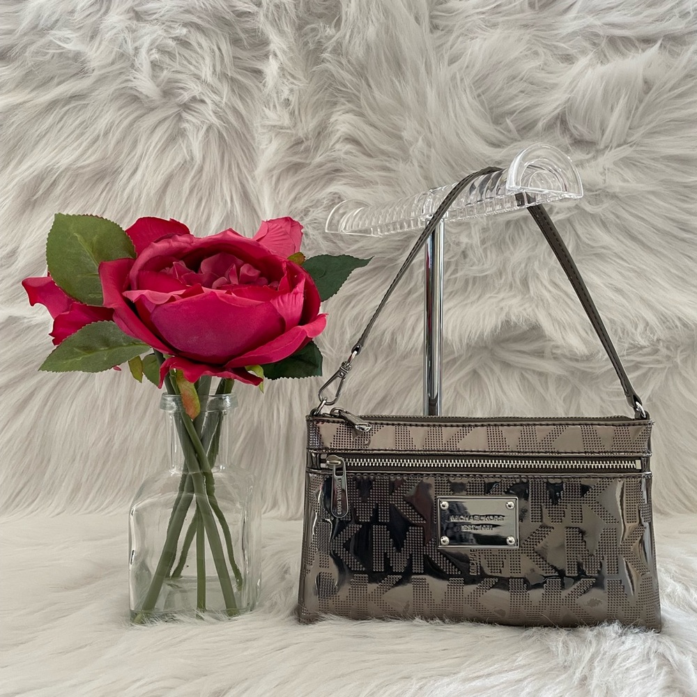 MICHAEL Michael Kors Jet Set Mirror Signature Metallic Nickel Leather Wristlet